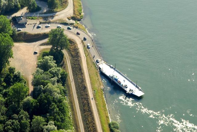 Mit der Fhre ber den Rhein nach Rhinau